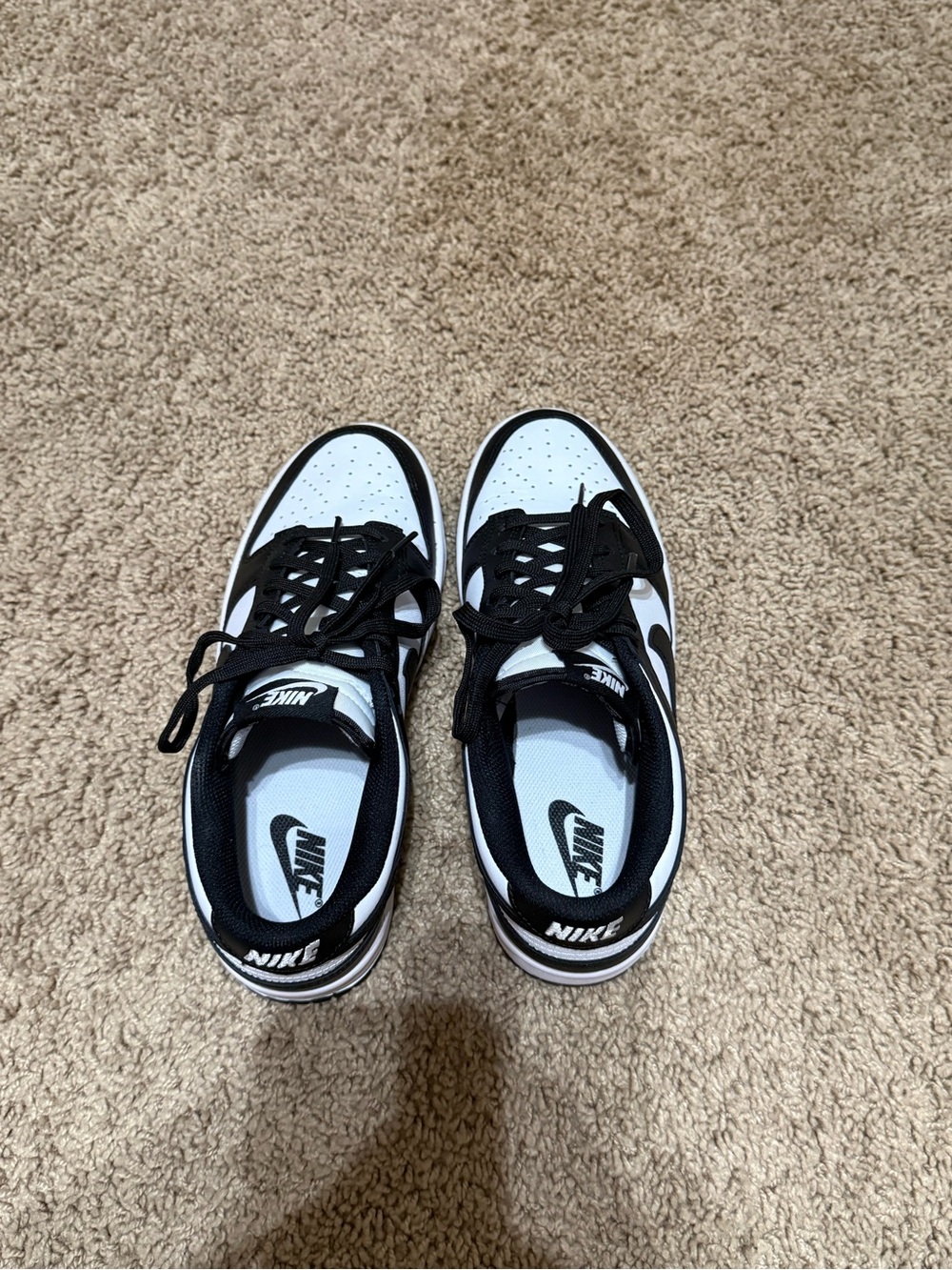 Nike Women's Dunk Low Shoes - Picture 5 of 7